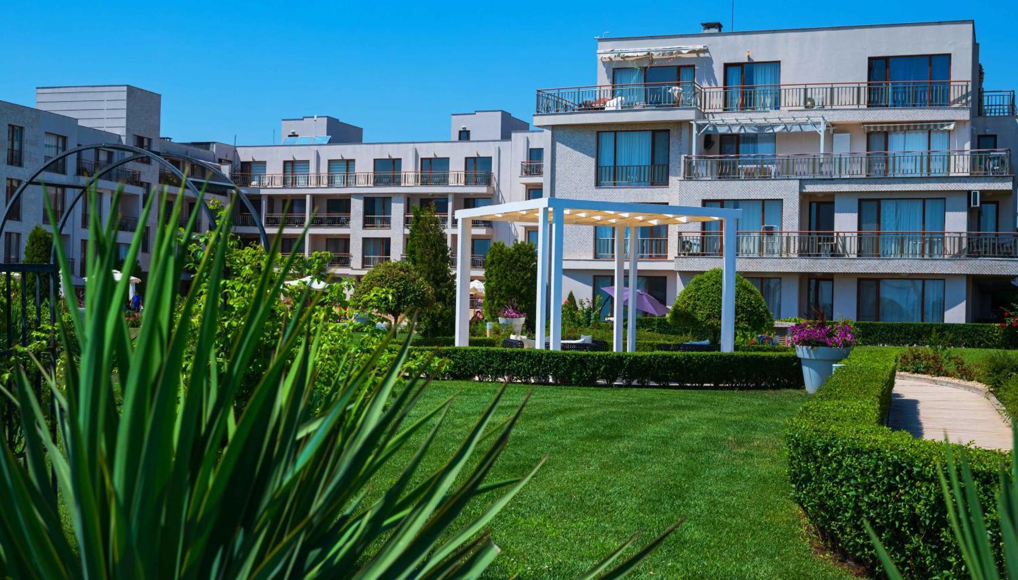 June One Bedroom Sea View Apartment Diamond Beach Resort Sarafovo Exteriör bild